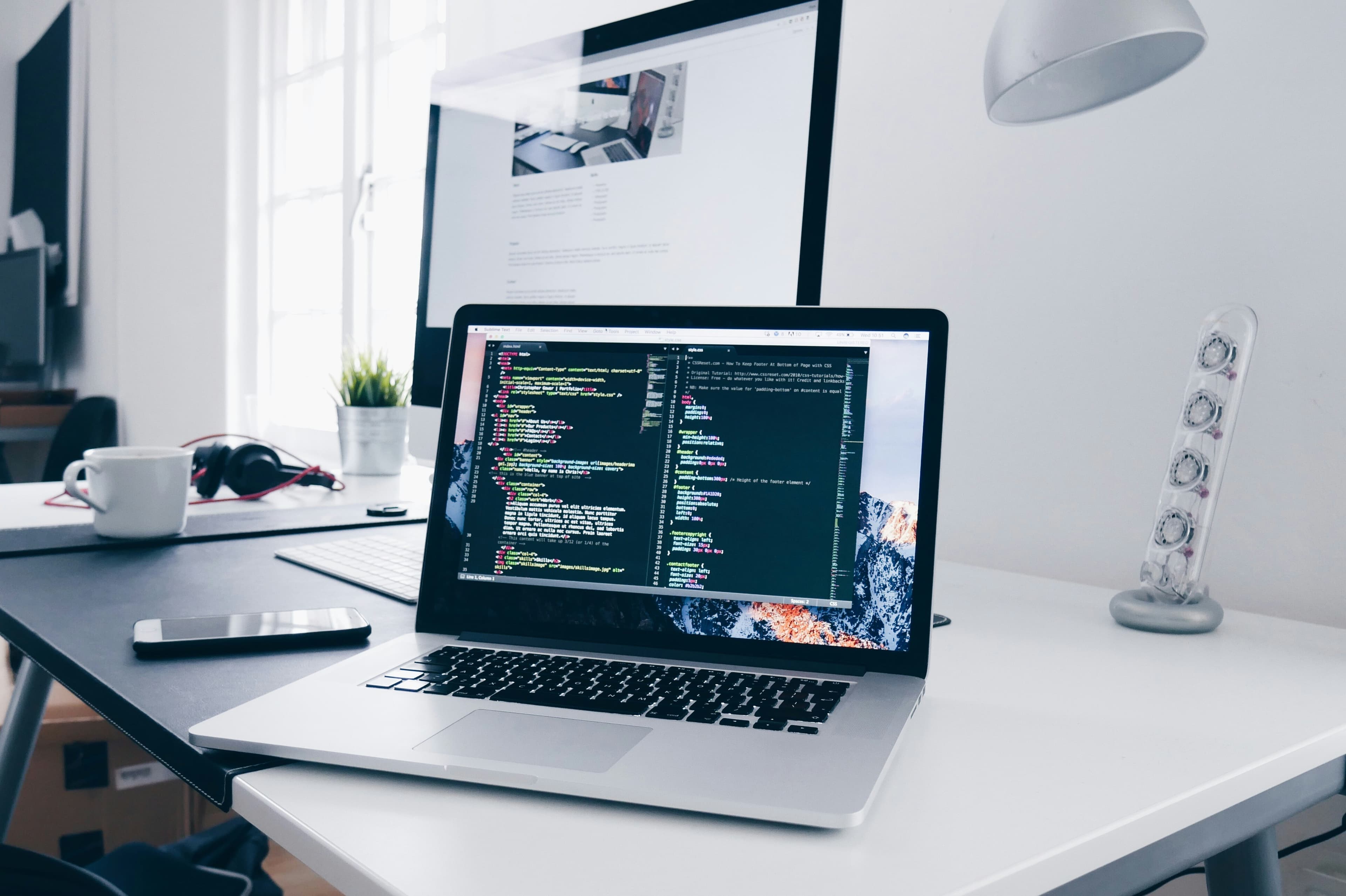 Two terminal windows open side by side comparing Cline and Claude Code AI coding agents